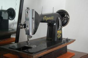 Foto dalla galleria di PRIMA DEL CIELO - appartamento MONTI a Esino Lario