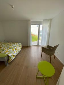 Postel nebo postele na pokoji v ubytování Upper Floor