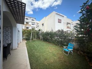 Zahrada ubytování Logement Cozy avec Jardin et Piscine - Mer à 3 Minutes