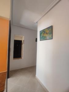 Fotografie z fotogalerie ubytování Cozy 2-Room Apartment for Rent in Martil v destinaci Martil