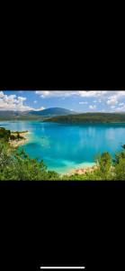 Příroda nedaleko apartmánu