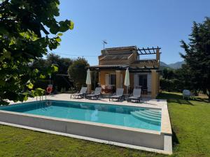 The swimming pool at or close to Villa Filia std