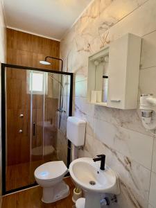 Ein Badezimmer in der Unterkunft Apartments Josi