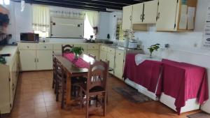 Gallery image of H & L Vairao Lodge in Matura