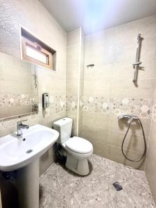 Koupelna v ubytování Hotel Barbare + 37 fotografií