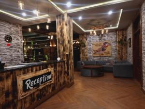 Certifikát, hodnocení, plakát nebo jiný dokument vystavený v ubytování Silk Route Resort