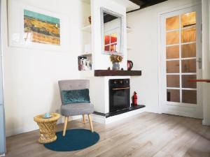 Gallery image of Cosy Saint Paul in Paris +2 photos