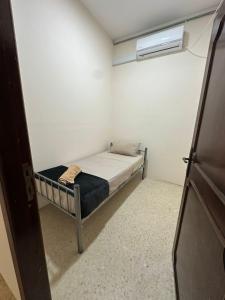Postel nebo postele na pokoji v ubytování Private Rooms St Julians