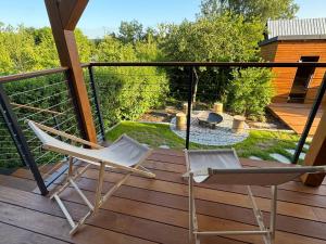 Balkón nebo terasa v ubytování Chalet Slapy