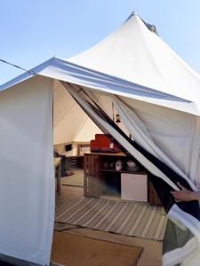 哈泽斯沃德多普Voedselbos Camping Koperwiek的相册照片