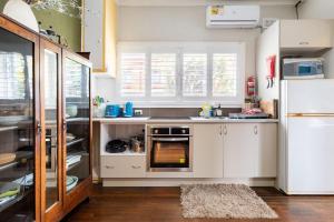 Kuchyň nebo kuchyňský kout v ubytování U3 Comfortable Unit in Cronulla