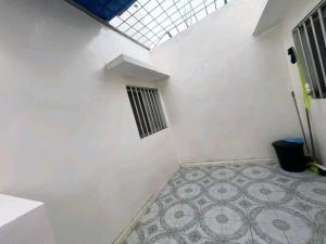 Fotografie z fotogalerie ubytování ndiare ndiaye 2 chambres , salon , cour et garage villa v destinaci Rufisque