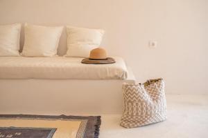 Gallery image of The Mulberry Stonehouse Mountain - Sea View in Kalleryianá