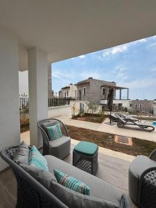 พื้นที่นั่งเล่นของ Turquoise Poolside Thymus Resort 34-1