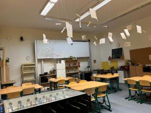 TV a/nebo společenská místnost v ubytování Hostel IN school