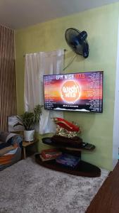 TV a/nebo společenská místnost v ubytování Amigas Transient