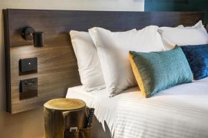 Ramsgate Hotel by Nightcap Social客房内的一张或多张床位