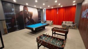 Τραπέζι μπιλιάρδου στο Skytrees Serviced Apartment 2pax cozy studio Aeon Bukit Indah