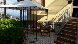 Balkon lub taras w obiekcie Apartments Galatea with garage parking