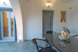 Posedenie v ubytovaní Azzurro Bianco Suites