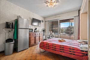 Nhà bếp/bếp nhỏ tại Studio à 200m de la plage +11 ảnh