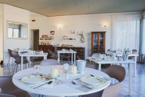 Posezení v ubytování Hotel Eden