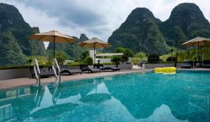 Bazén v ubytování Yangshuo-Greenery Retreat nebo v jeho okolí + 64 fotografií