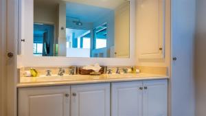 Bilde i galleriet til Comfortable villa with ample of modern spaces i Gustavia