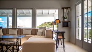 Et sittehjørne på Comfortable villa with ample of modern spaces