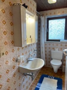 A bathroom at Haus Zangerl