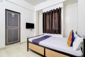 Gallery image of Hotel O Royal Rest Rooms in Mundhwa