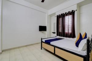 Gallery image of Hotel O Royal Rest Rooms in Mundhwa