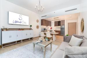 Kuchyň nebo kuchyňský kout v ubytování Stylish 1BR Apartment in La Mer Dubai with Balcony and Partial Marina Views
