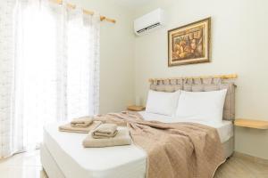 Afbeelding uit fotogalerij van Olea Luxury Apartment in Pythagoreio