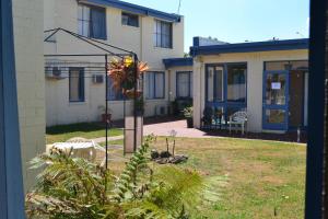 Budova, kde se motel nachází + 6 fotografií