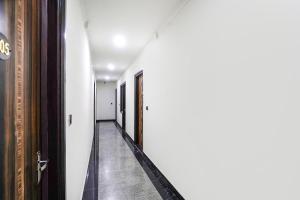 Fotografie z fotogalerie ubytování FabHotel 17 Suites in Sector 70 v destinaci Noida