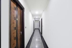 Fotografie z fotogalerie ubytování FabHotel 17 Suites in Sector 70 v destinaci Noida