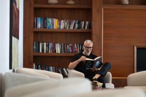 Ospiti di King Jason Paphos - Designed for Adults by Louis Hotels