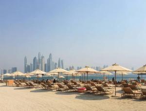 Ein Strand an oder in der Nähe der Ferienwohnung