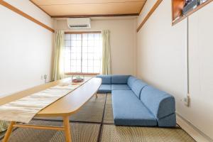 Χώρος καθιστικού στο Ikebukuro Base