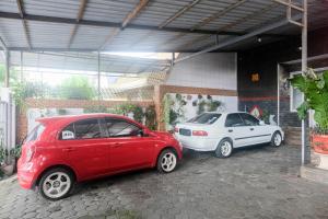 Fotografie z fotogalerie ubytování RedDoorz near Batik Tulis Celaket 2 v destinaci Malang