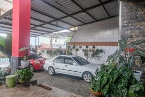 Fotografie z fotogalerie ubytování RedDoorz near Batik Tulis Celaket 2 v destinaci Malang