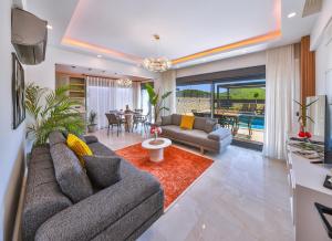 Khu vực ghế ngồi tại Villa Makale Kas