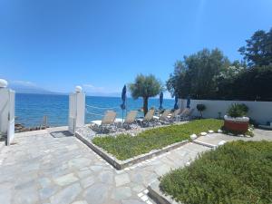 LiyiáにあるVilla Constantina Apartmentsのギャラリーの写真