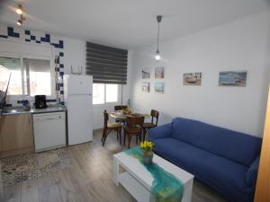 Kuchyň nebo kuchyňský kout v ubytování Vacaciones ideales: cerca del mar, wifi gratis, aire opcional, mascotas y playa para perros - ES-184-48 + 7 fotografií