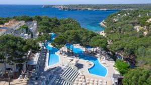 Kép Iberostar Waves Club Cala Barca All Inclusive szállásáról Portopetróban a galériában