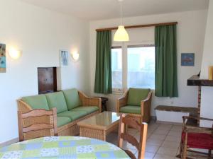 Gallery image of CASA FENOLLEDA - Casa con vistas panorámicas del mar y Cap de Creus en Llançà - ES-228-17 in Llança
