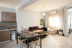 Posezení v ubytování Spacious1 Bedroom Flat In The Heart Of Athens + 3 fotografie