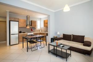 Kuchyň nebo kuchyňský kout v ubytování Spacious1 Bedroom Flat In The Heart Of Athens