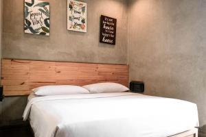 Postel nebo postele na pokoji v ubytování Hotel Summerville + 37 fotografií